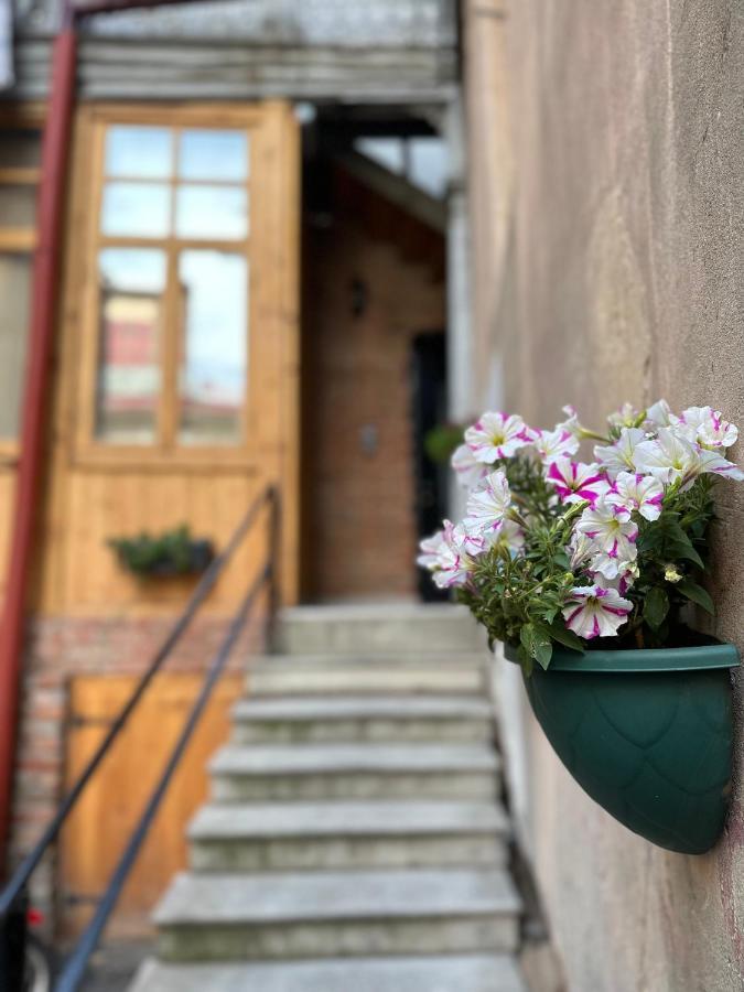 Salalak Apartment Tbilisi Bagian luar foto