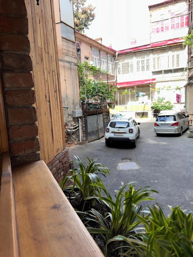 Salalak Apartment Tbilisi Bagian luar foto