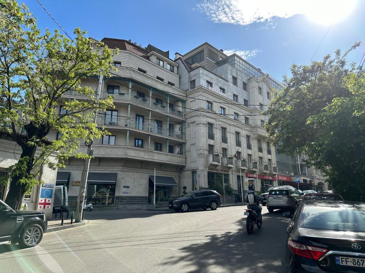 Salalak Apartment Tbilisi Bagian luar foto